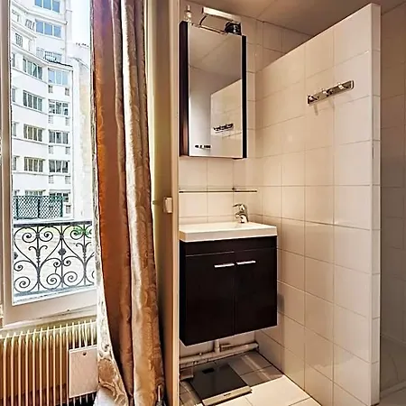 Luxury - Arc De Triomphe/champs Elysees Hotell 4*