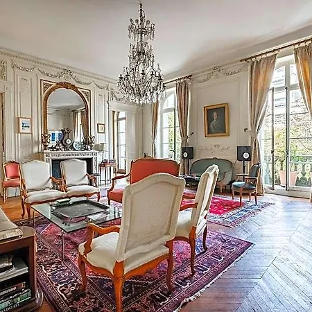Luxury - Arc De Triomphe/champs Elysees Hotell 4*